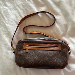 Louis Vuitton Pochette Cite 100% Authentic